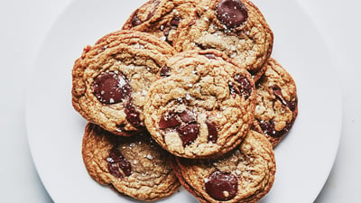 0417-Brown-Butter-Toffee-ChocolateChip Cookie-group