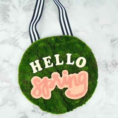 moss door hanger